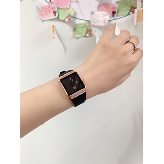 Đồng hồ đeo tay nữ