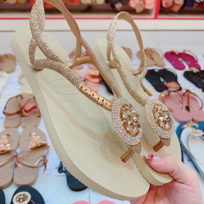 Sandal kèm charm chính hãng