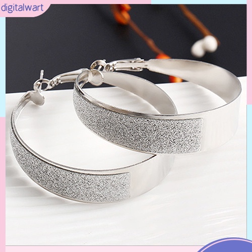 Cặp khuyên tai thiết kế dạng tròn đơn giản sang trọng tinh tế dành cho nữ