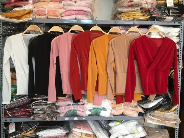 Áo nhũ kim tuyến cổ tim vạt chéo Sang chảnh(7 màu) | BigBuy360 - bigbuy360.vn