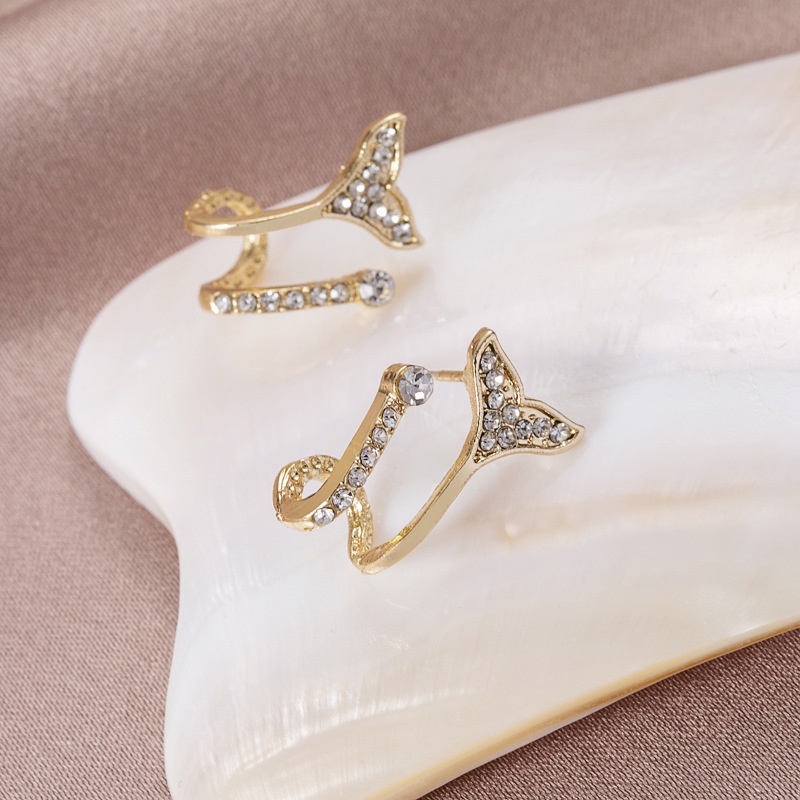 Khuyên Tai Hình Đuôi Nàng Tiên Cá Đính Đá Sang Trọng Phong Cách Hàn Quốc