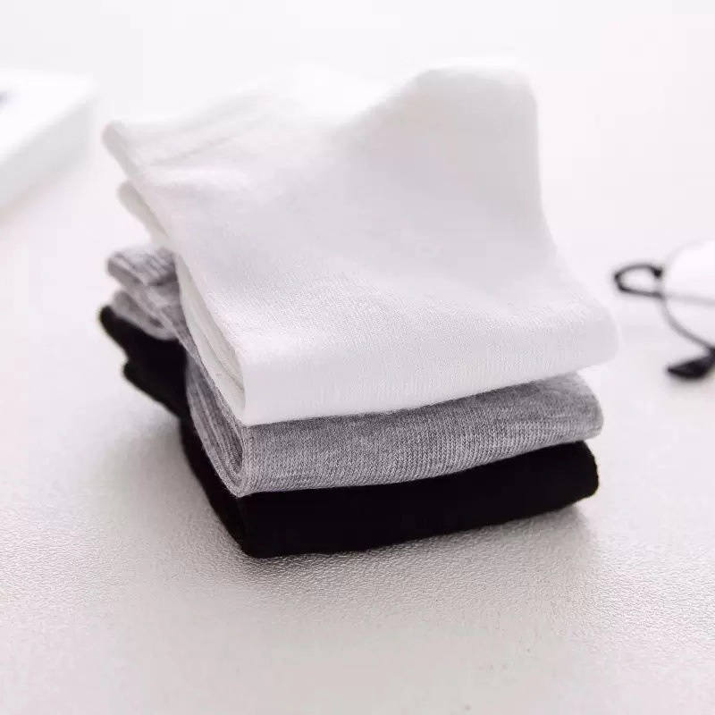 Một đôi tất nam nữ không cổ giá rẻ, hàng nhà máy khá chất lượng