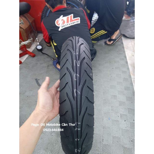 Vỏ xe DUNLOP 110/70 - 17 Không Ruột