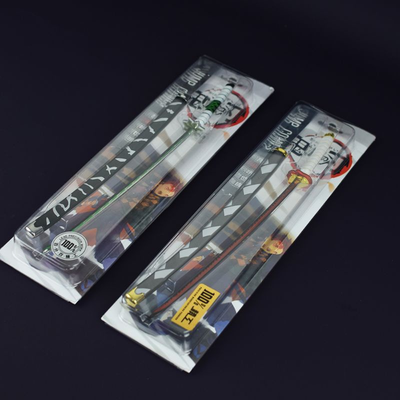 Mô hình trưng bày Kiếm Các Nhân Vật Trong Kimetsu No Yaiba Bằng Hợp Kim Không Gỉ