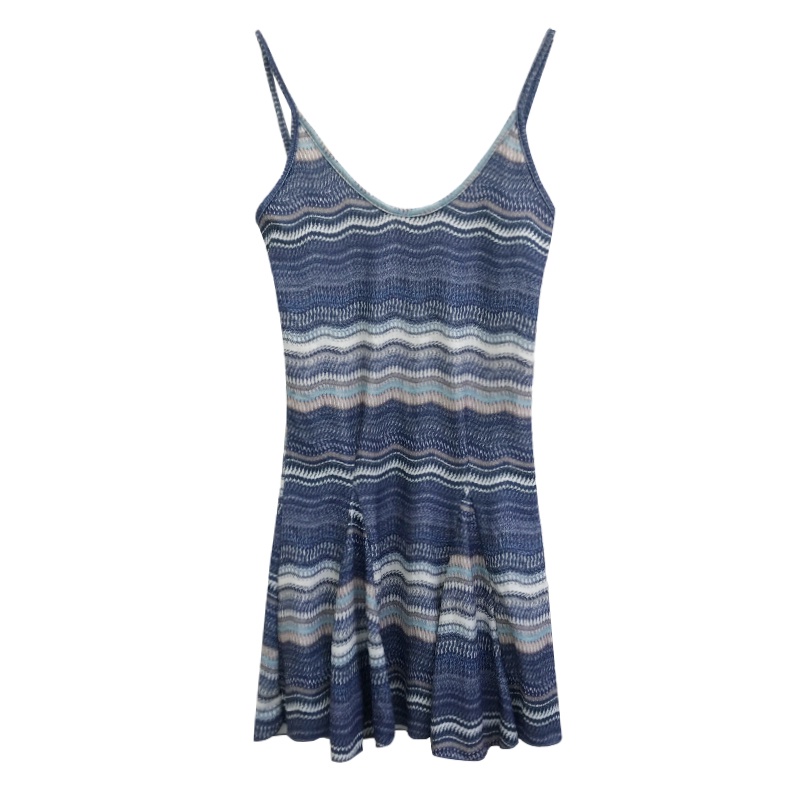 Đầm Không Tay Chiết Eo Họa Tiết Kẻ Sọc Phong Cách Quyến Rũ