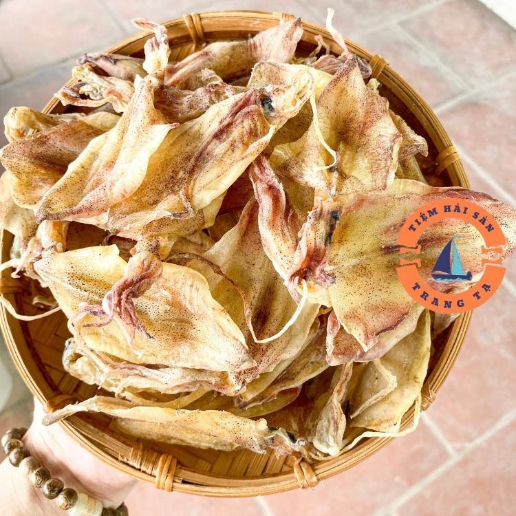 [1 Con] Mực Khô Câu Mini Như Hình 🍀 FREESHIP 🍀 Mực Khô Phơi Nắng Biển Dày Mình, Ngọt Thịt Chuẩn Loại Ngon | BigBuy360 - bigbuy360.vn