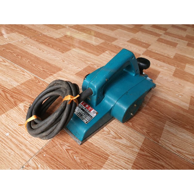 Bào Makita nội địa Nhật điện 100 volt,lưỡi 110mm