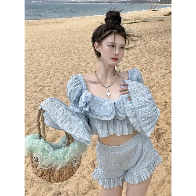 Set Áo Cổ Vuông Dài Tay Phối Bèo Và Quần Short Thời Trang Cho Bé Gái