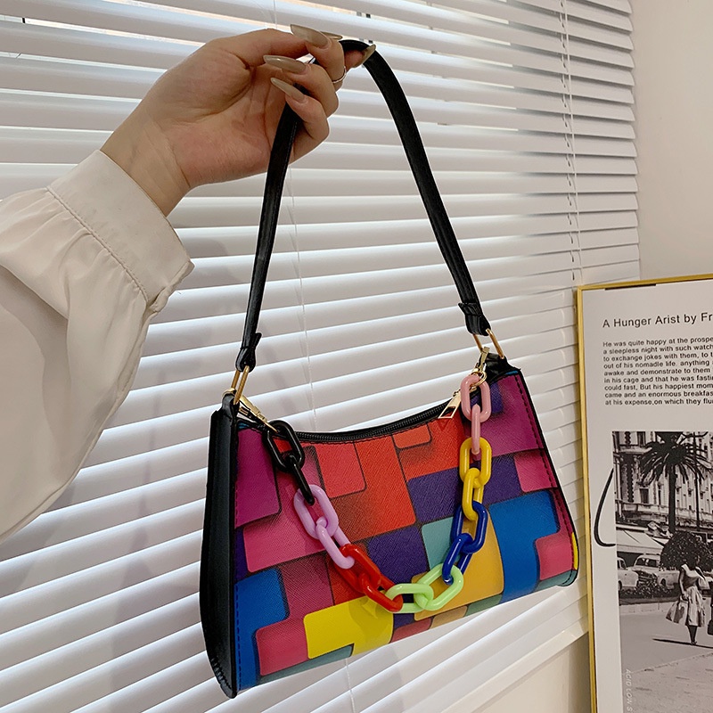 Túi Xách Đeo Vai Kiểu Vuông Nhỏ Phối Dây Xích Thời Trang Sành Điệu