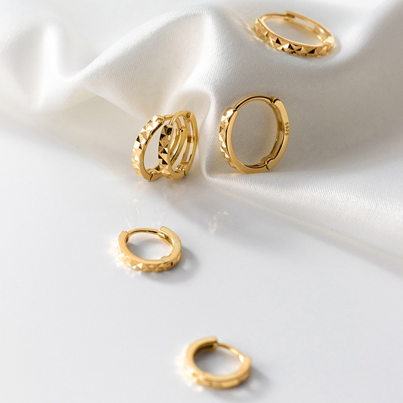 Khuyên tai bạc S925 Xi Vàng 18K Cá Tính Dáng Tròn B2705 - Bảo Ngọc Jewelry