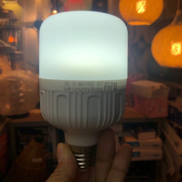 Bóng đèn led tích điện thông minh đui xoáy tự sạc E27 20w | BigBuy360 - bigbuy360.vn