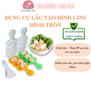 Khuôn làm cơm nắm hình quả bóng kèm thìa ( giao màu ngẫu nhiên)