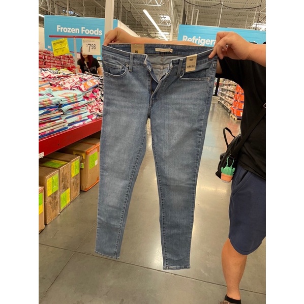 Quần Jeans Levi’s chính hãng nữ  Size 27 & size 30.