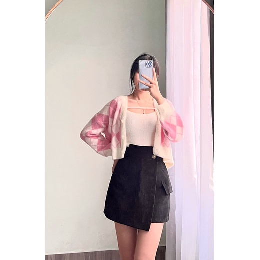 (Sẵn) Set Nữ Áo Len Cardigan Lông Thỏ Kèm Áo 2 Dây Set Áo Len Hoạ Tiết Quả Trám Màu Hồng Xinh Xắn ( Ảnh thật ) | BigBuy360 - bigbuy360.vn