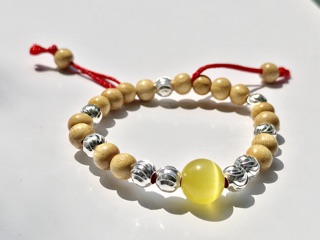Vòng dâu tằm mix bi bạc