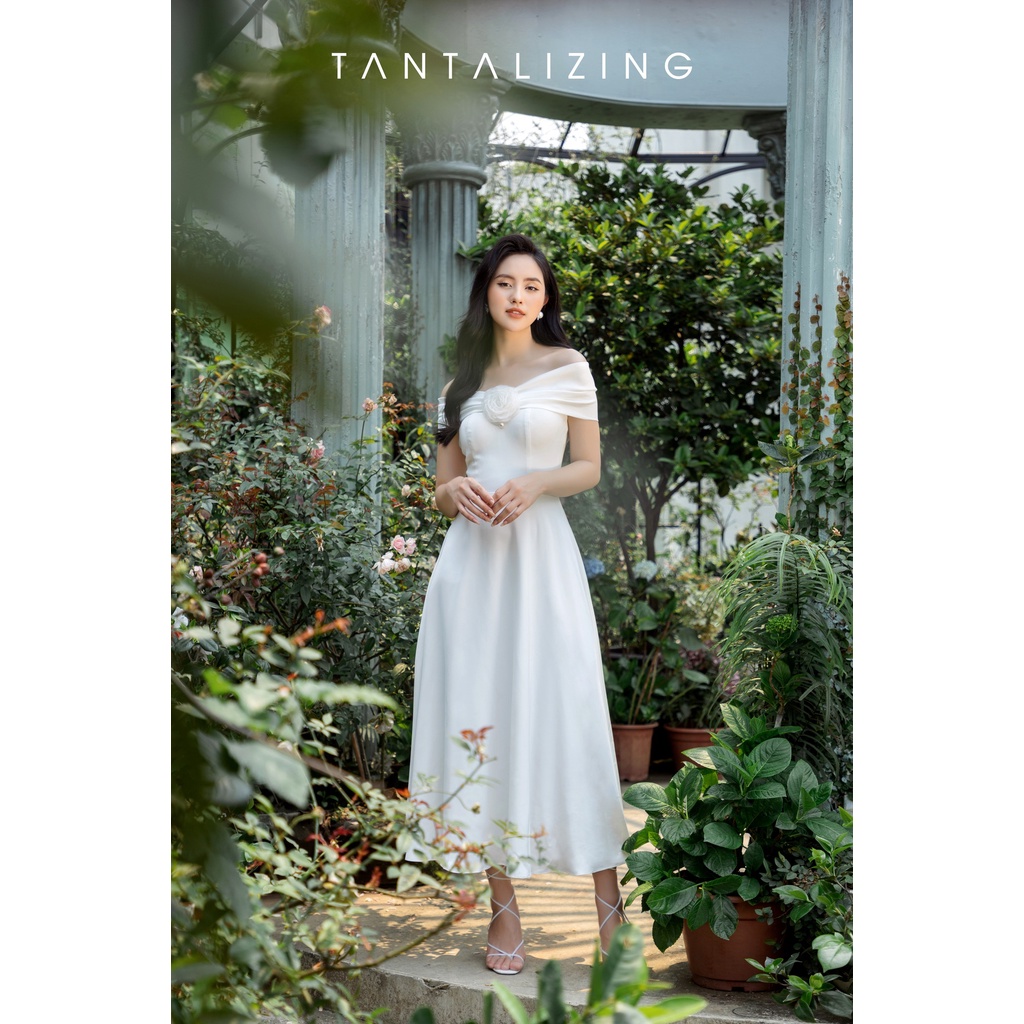 Váy đi tiệc Camellia Dress trắng tinh khôi | Tantalizing Design