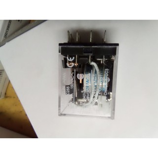 Rơ le trung gian 14 chân, 110V, omron. kèm đế.