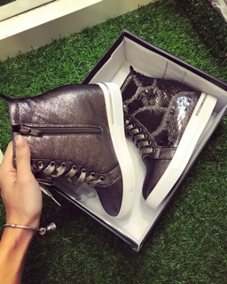 Giày sneaker độn đế 7cm