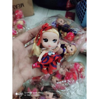 Móc đeo chìa khoá búp bê váy ngắn