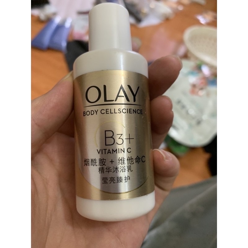 Sẵn - 10 chai sữa tắm Olay B3+VitC