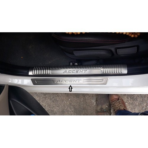 ốp bậc trong accent 2018 -2022