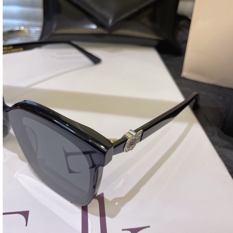 Kính Mát Gọng Vuông Màu Đen SWIPE 4 01 -