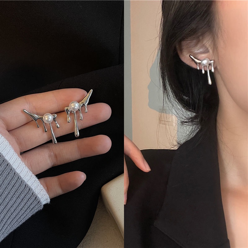 Khuyên Tai Hình Trái Tim Rỗng Đính Nơ Hoa Trắng Và Ngọc Trai Cổ Điển Phong Cách Hàn Quốc Hàng Mới Dành Cho Bạn Nữ