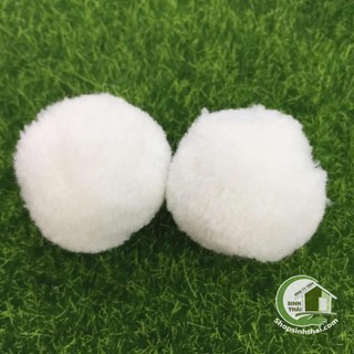 Ba cục bông len màu trắng