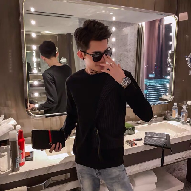 Áo thun nỉ mix nửa thân vét