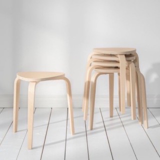 Ghế đôn gỗ trang trí phong cách Scandinavi uốn cong Mipu Quata Chair - Plywood cao su.