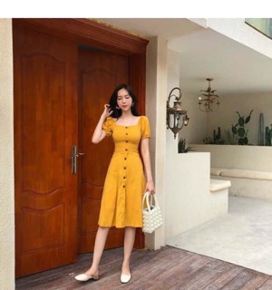 ĐẦM MAXI VÀNG CỔ U