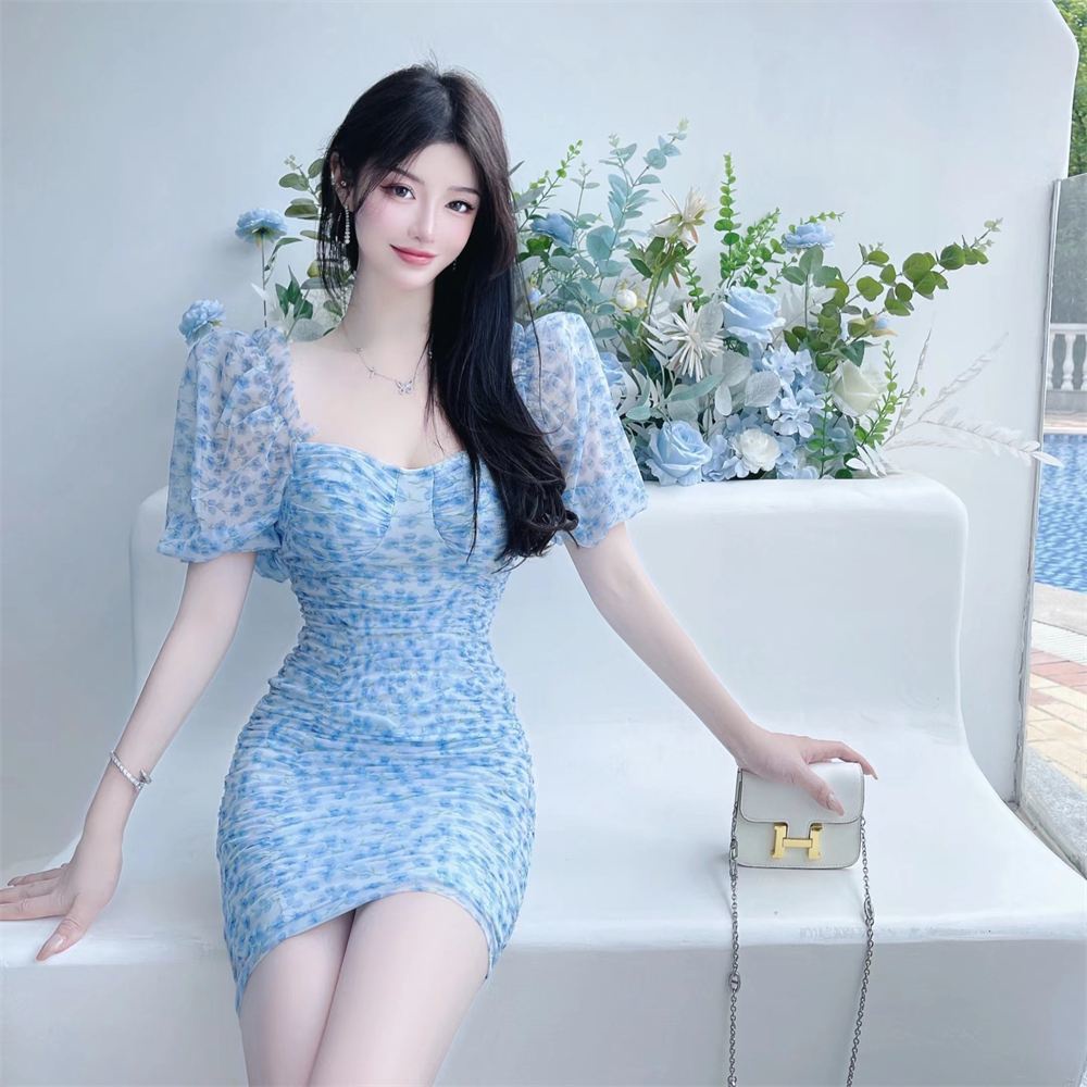 Đầm Hoa Cổ Vuông Xếp Ly Ngắn Tay Thời Trang Sành Điệu 1957