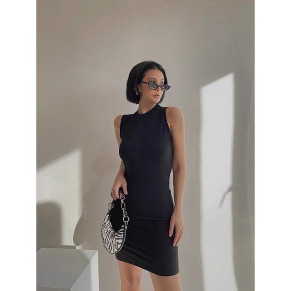 ĐẦM BODY ĐEN CUT OUT LƯNG SÁT NÁCH