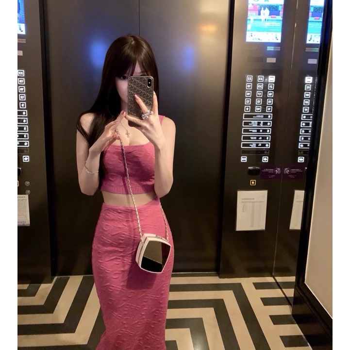 Set croptop 3 lỗ chân váy body dài fendi len mỏng