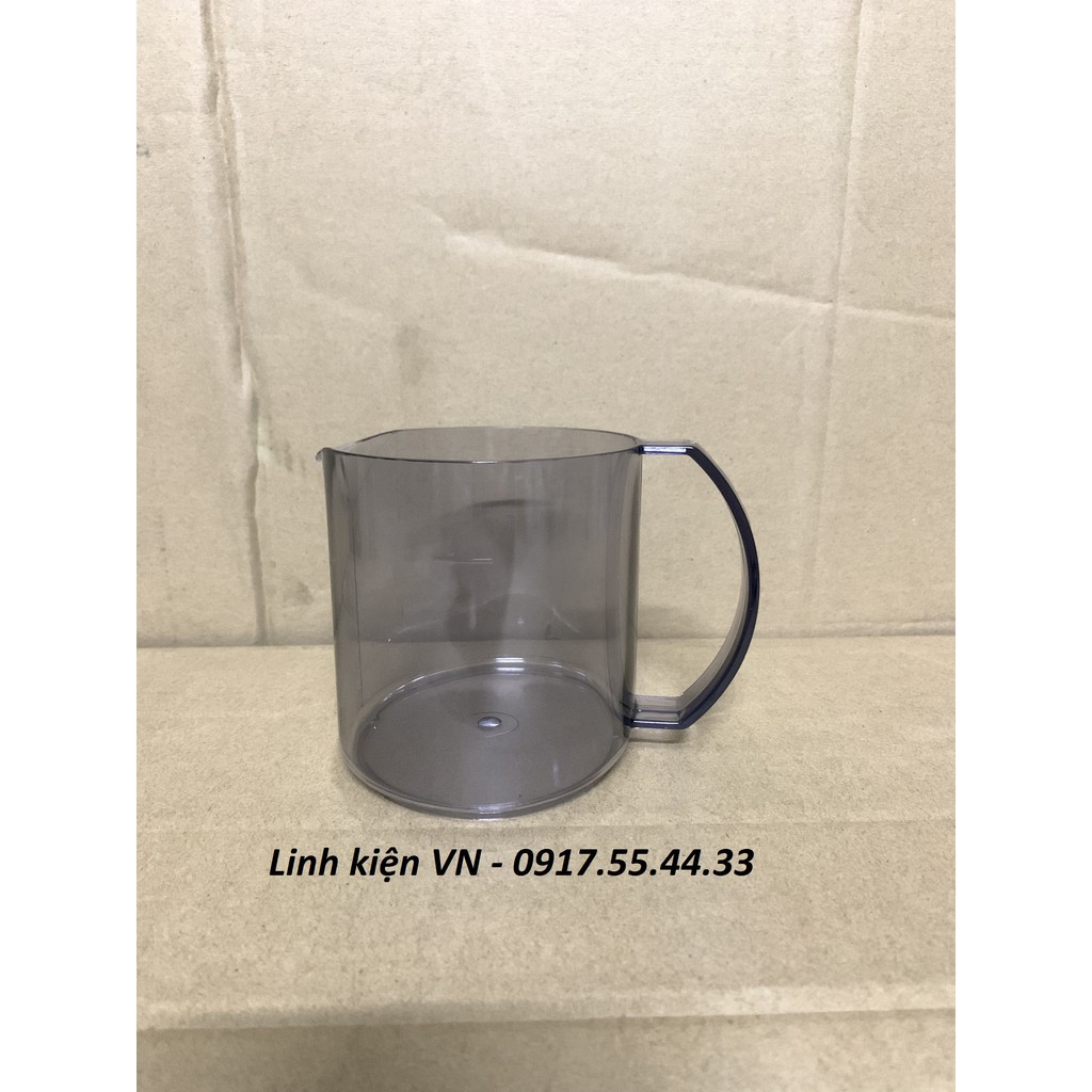 Cốc đựng ly đựng nước ép máy ép trái cây Panasonic MJ-68MWRA