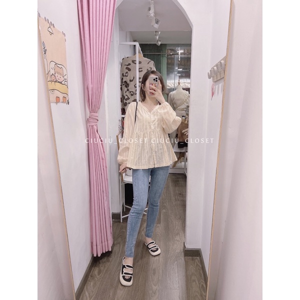 Áo Babydoll Xô Cổ V Màu Kem Kẻ Sọc Dáng Suông Hàng QC (Sẵn)