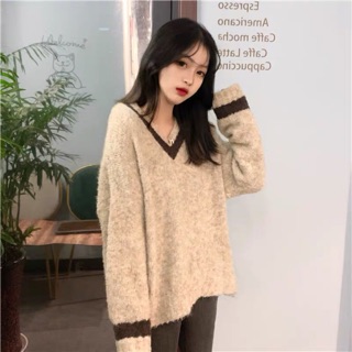 Áo len nữ cổ v