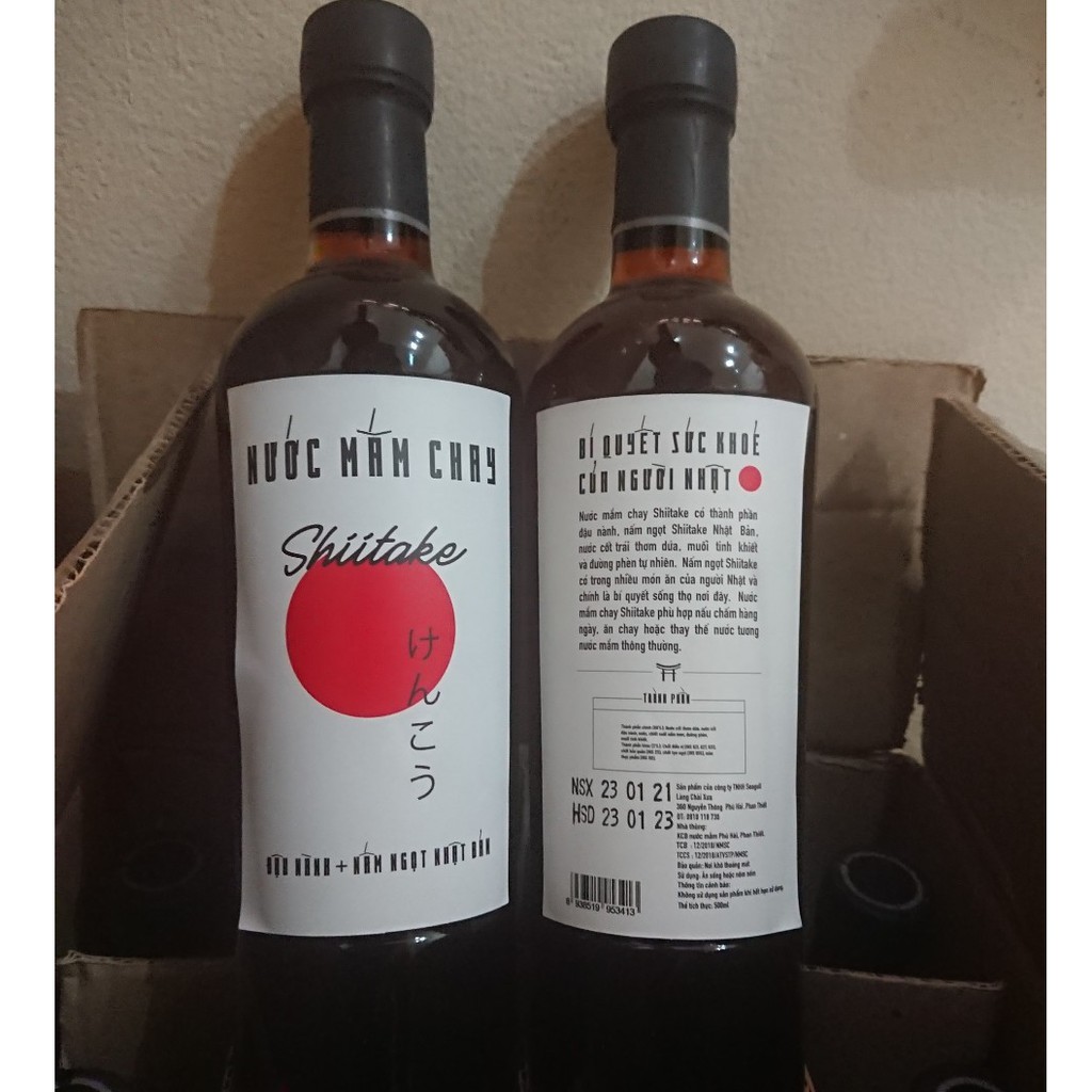 Nước mắm chay cao cấp Làng Chài Xưa nấm ngọt Shiitake Nhật Bản, đậu nành, thơm dứa chai thủy tinh 500ml/chai | BigBuy360 - bigbuy360.vn