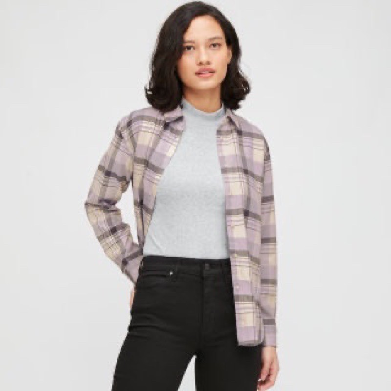 Áo sơ mi nữ dài tay kẻ caro dòng flannel xinh xắn của Uniqlo