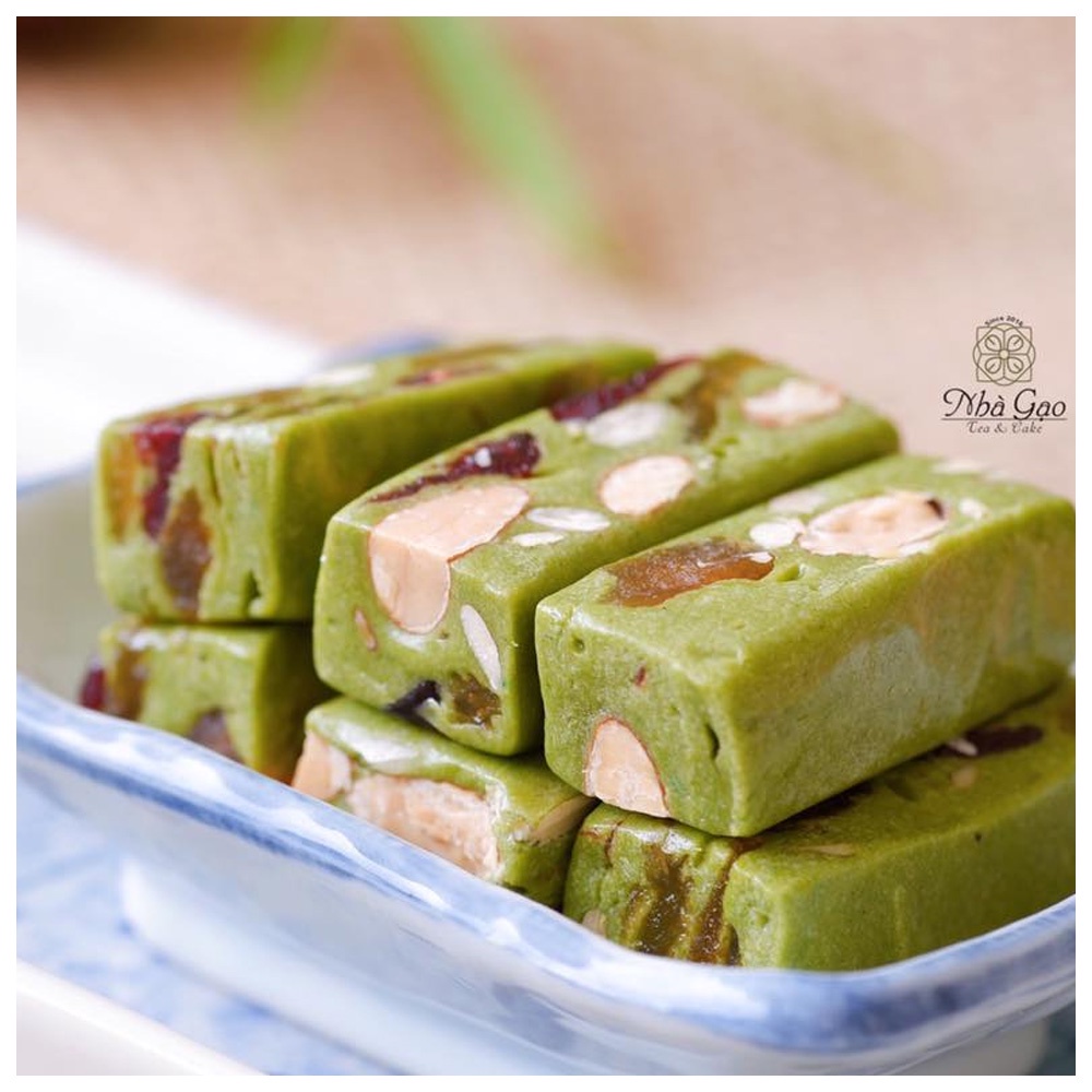 Hộp kẹo nougat mix 8 vị 300gr cao cấp Nhà Gạo