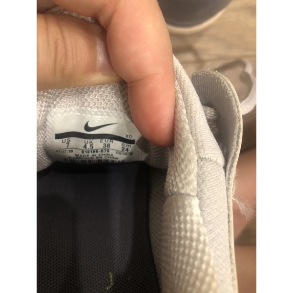 Thanh lý giầy Tennis nữ Nike Zoom Cage 3