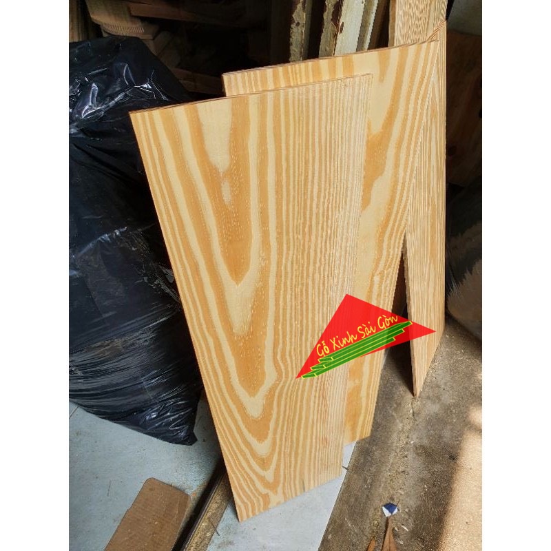 Gỗ thông tấm tuyển chọn đẹp không mắt gỗ dài 80cm, rộng 24cm, dày 1cm