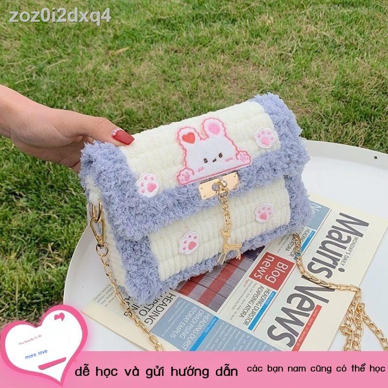 ◐✸♞Món quà thủ công tự làm chất liệu túi dệt rung với cùng một chiếc len thêu tay bạn trai gái cô