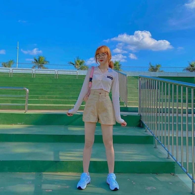 Áo croptop nữ tay dài cổ V phối cúc thêu logo chất vải thun Borip FreeSize dưới 53kg [Hàng Đẹp] | BigBuy360 - bigbuy360.vn