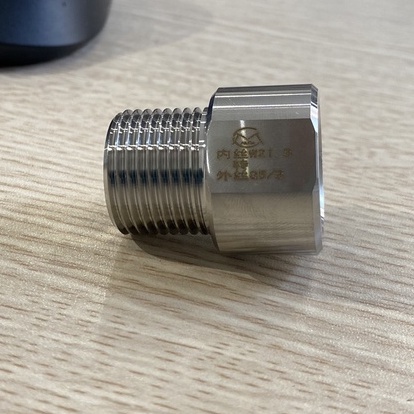 Đầu chuyển ren cho bình CO2 từ W21.8 sang chuẩn ren G5/8