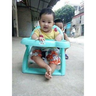 Ghế ăn dặm gấp gọn cho bé