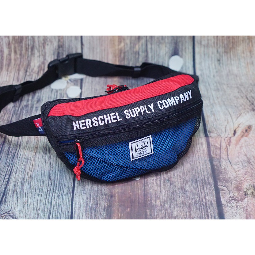 Túi đeo chéo Herschel Crosbody bag.