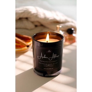 Nến thơm Sen Candle - Hổ phách phương Đông(Amber Ablaze - Nến thơm hương Ylang Ylang, hổ phách, xạ hương và gỗ đàn hương