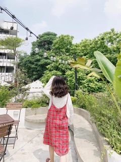 SET YẾM ĐỎ KẺ CARO MIX ÁO TRẮNG TAY DÀI BASIC