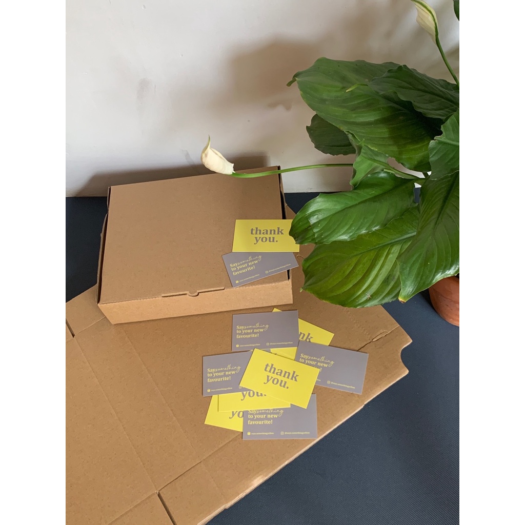 10 Hộp carton 25x20x6 cm nắp gài  25x20x6cm đóng hàng, hộp quà tặng 20x25x6cm